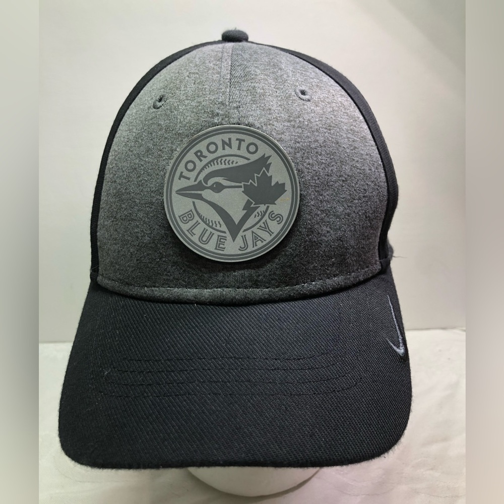 Nike Classic99 one size Dri-fit Toronto Blue Jays Ball Cap Hat Genuine MLB Merch
